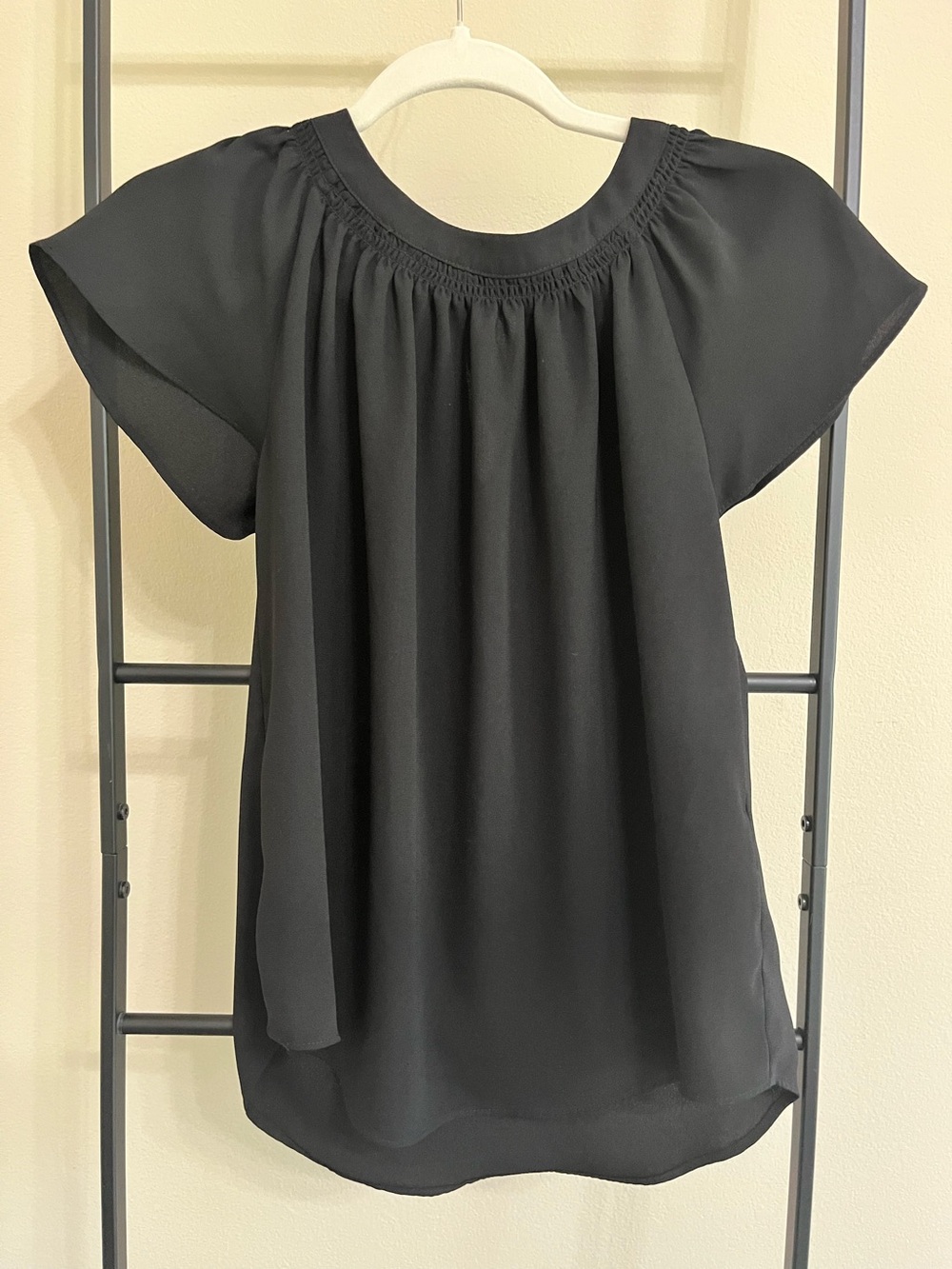 LC Lauren Conrad Black Smocked Flutter Sleeve Tie Back Top XS